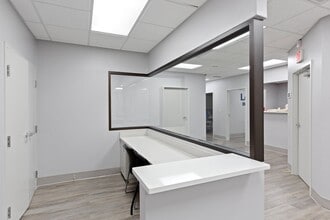 324 Stevens Entry, Peachtree City, GA for lease Interior Photo- Image 2 of 16