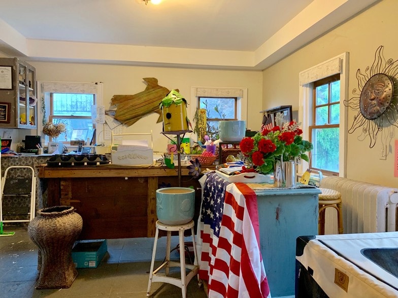 229 N Main St, Sayville, NY à vendre - Photo intérieure - Image 3 de 26