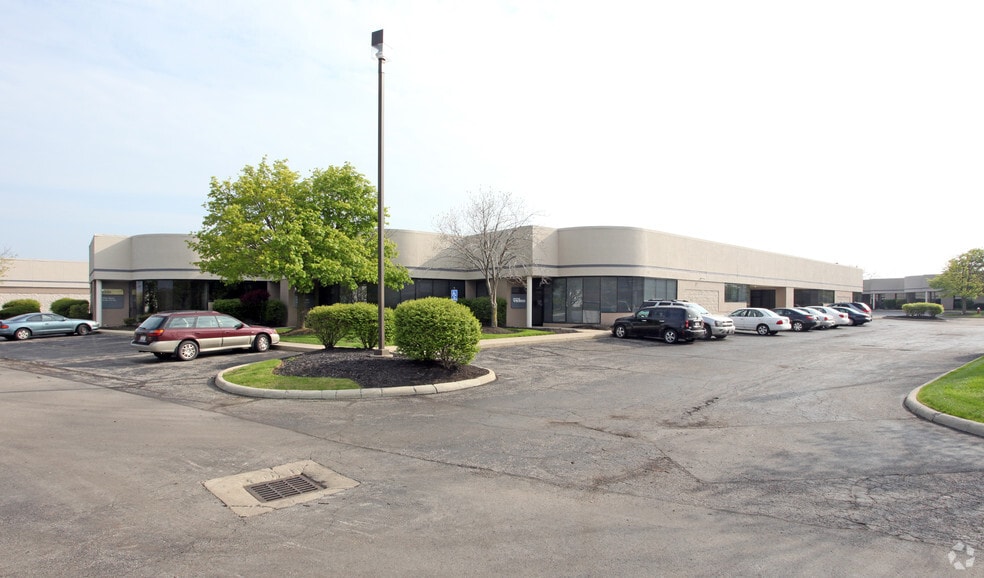 651 Lakeview Plaza Blvd, Worthington, OH for lease - Building Photo - Image 2 of 12