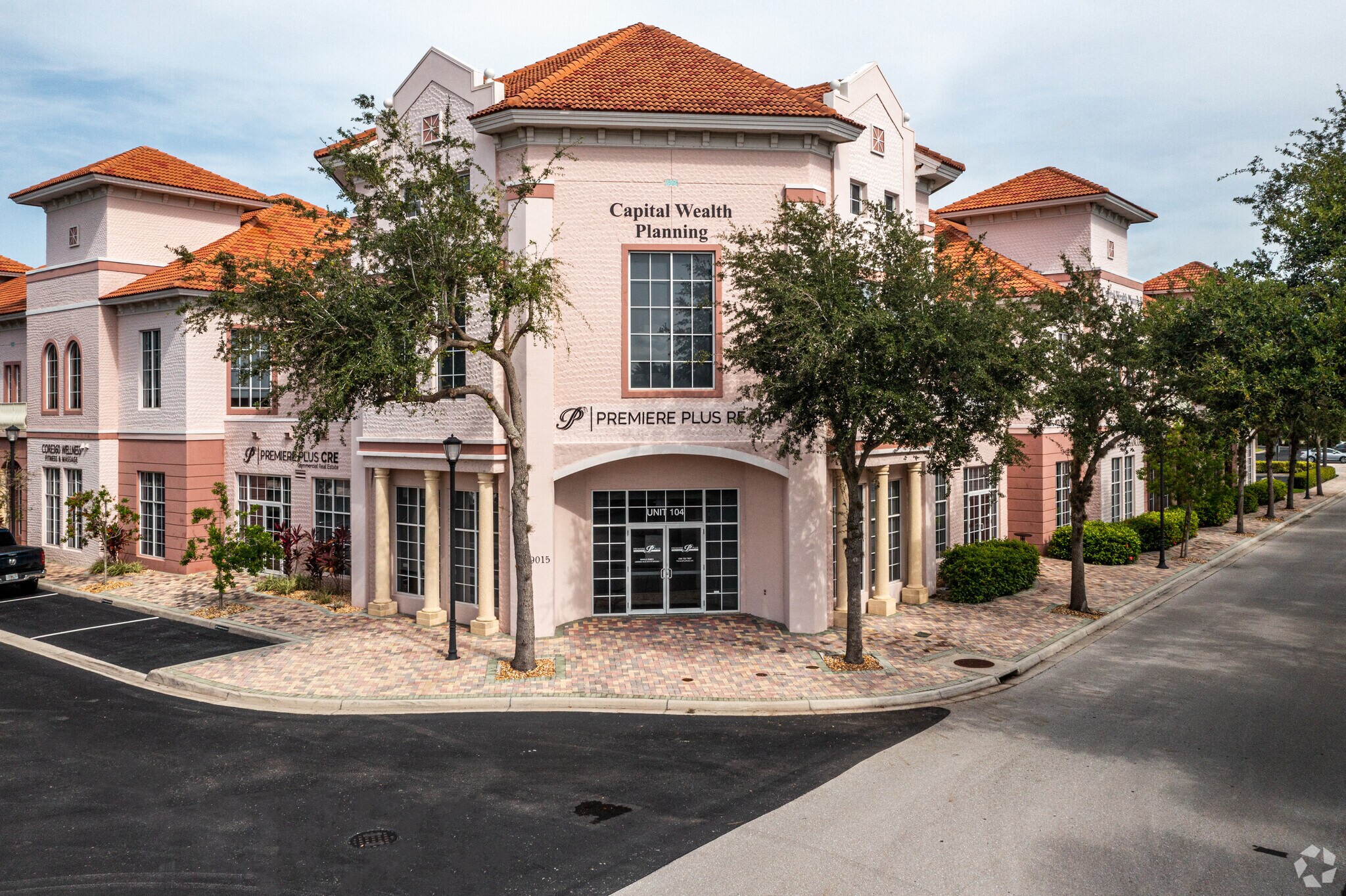 9015 Strada Stell Ct, Naples, FL for lease Primary Photo- Image 1 of 13