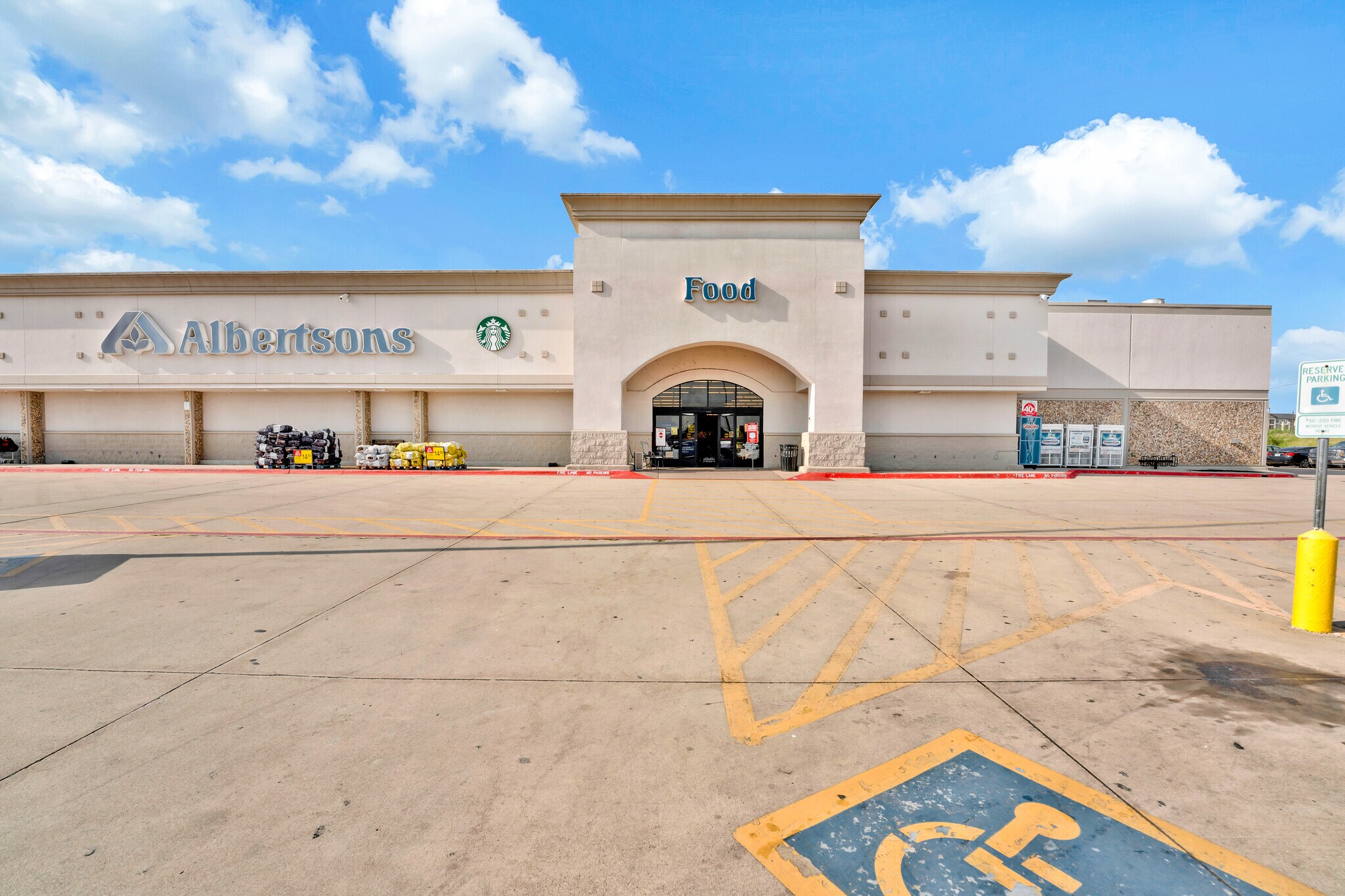 2317-2321 W University Dr, Denton, TX for lease Primary Photo- Image 1 of 11