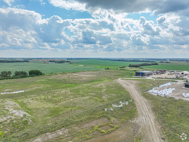 Manitoba Way, Spruce Grove, AB à vendre - Aérien - Image 2 de 3