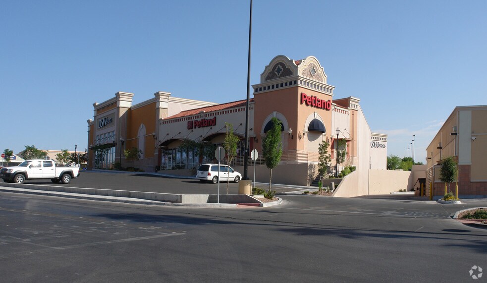 1313-1345 George Dieter Dr, El Paso, TX à louer - Photo du bâtiment - Image 2 de 7