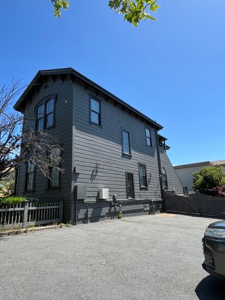 824 E St, San Rafael, CA for lease - Building Photo - Image 3 of 25