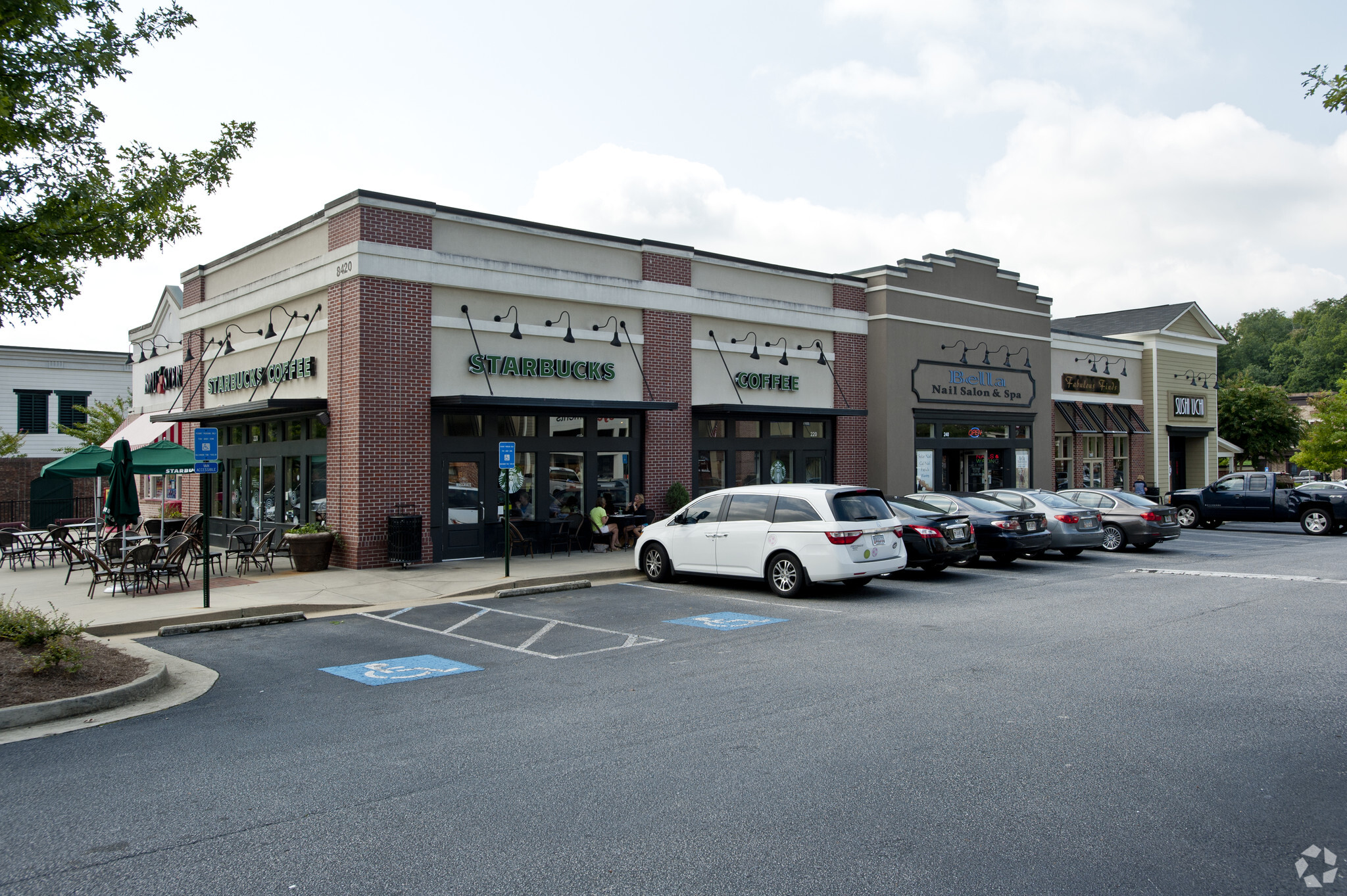 8649 Ellard Dr, Alpharetta, GA for lease Primary Photo- Image 1 of 6