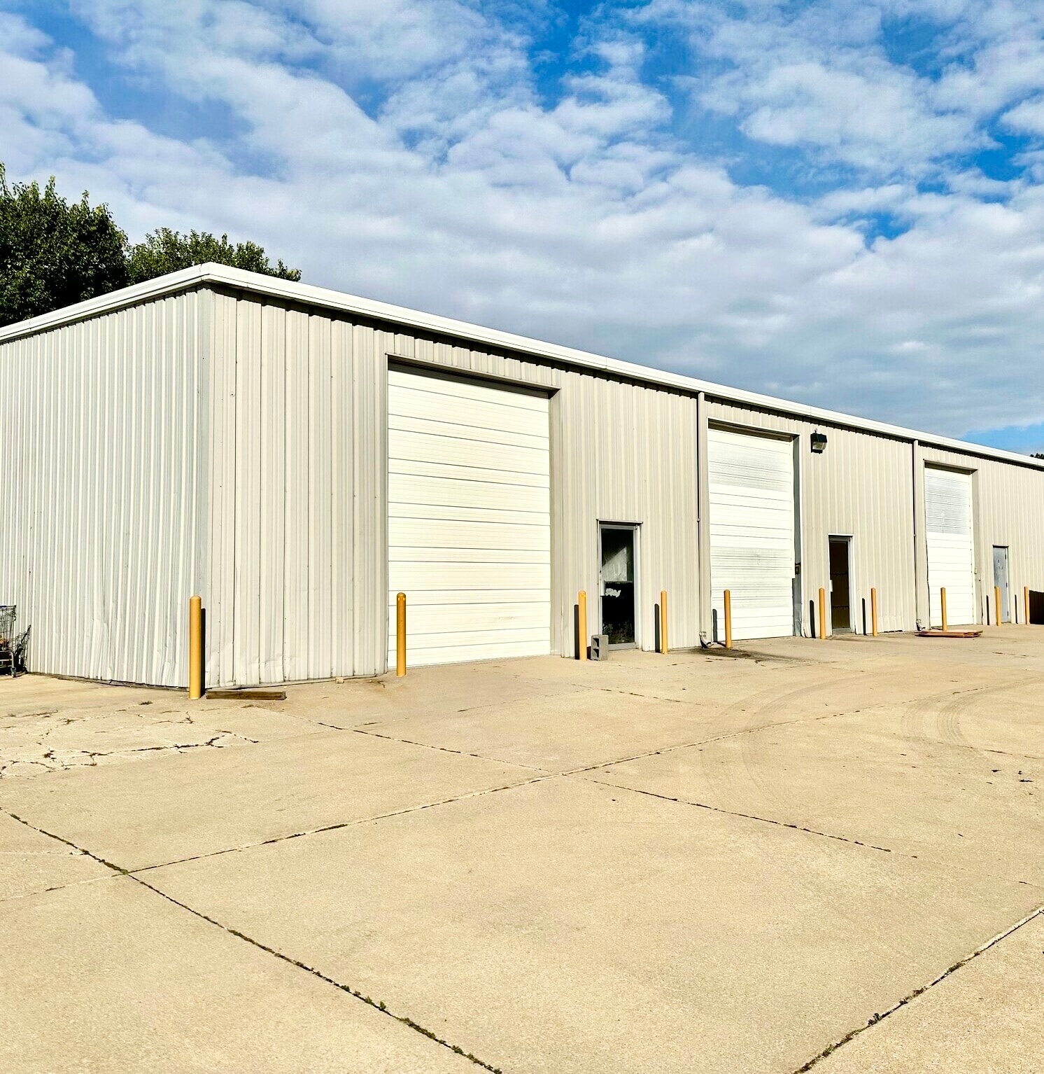 1805 Industrial Park Dr, Normal, IL for lease Building Photo- Image 1 of 6