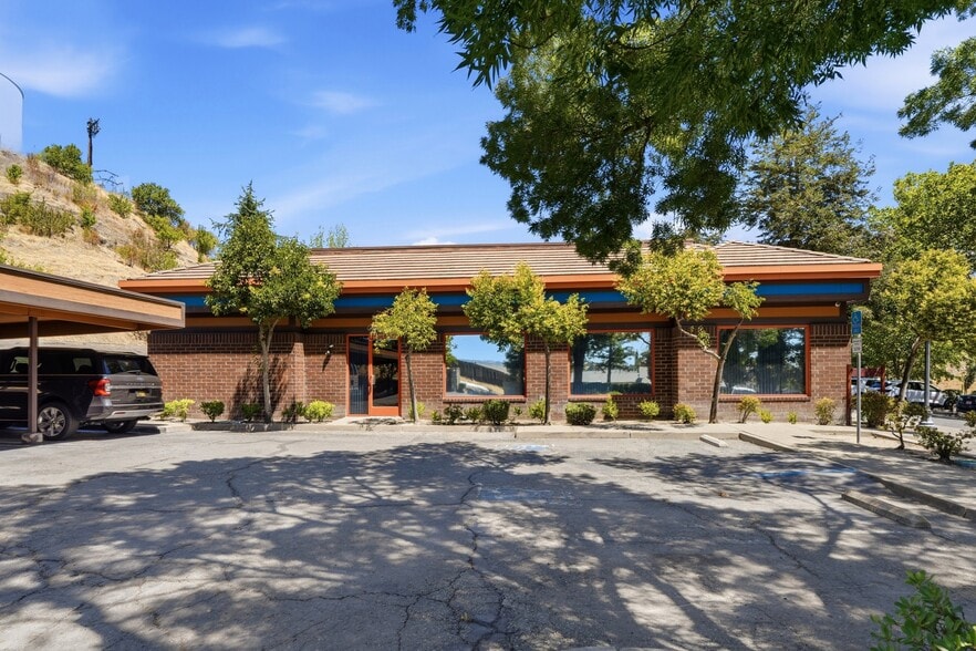 3260 Lone Tree Way, Antioch, CA for sale - Building Photo - Image 2 of 9