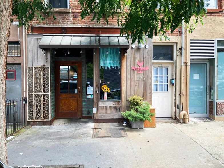 275 Van Brunt St, Brooklyn, NY for lease - Building Photo - Image 1 of 1