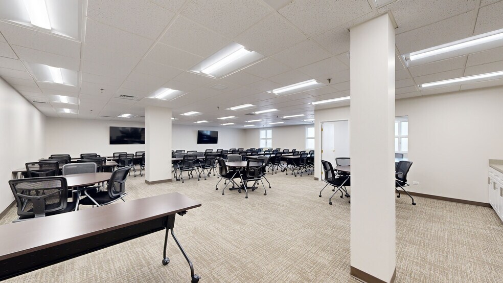 900 Jorie Blvd, Oak Brook, IL à louer - Numérisation 3D de Matterport - Image 3 de 21