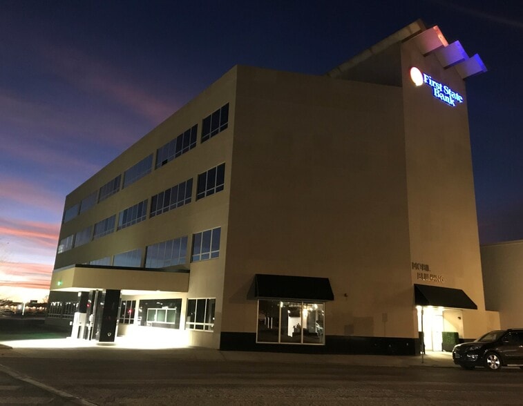 330 S Center St, Casper, WY for lease - Building Photo - Image 2 of 5