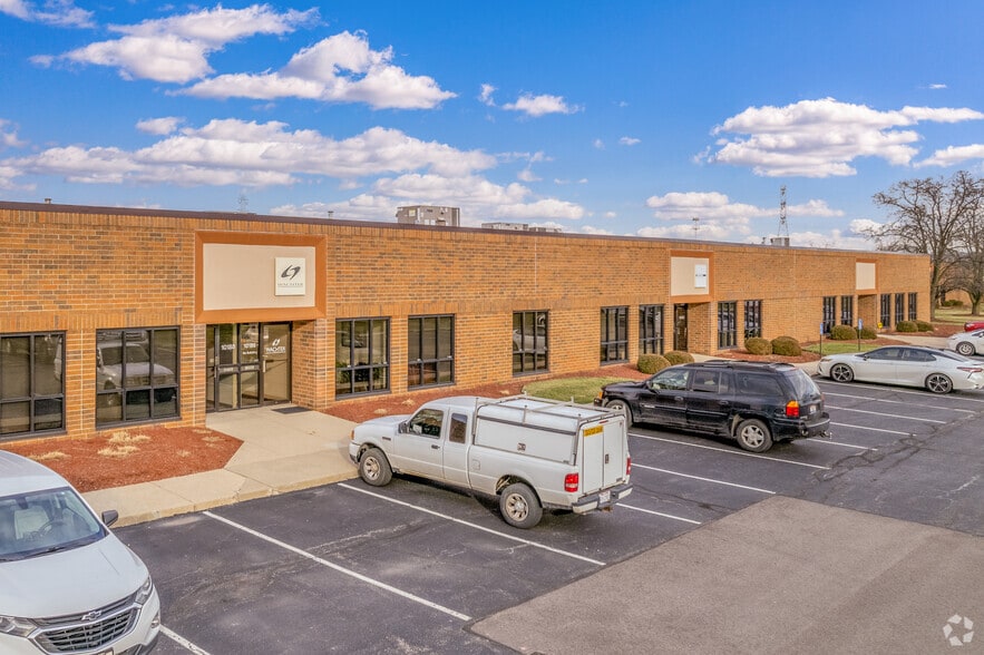 10148-10188 International Blvd, West Chester, OH for lease - Building Photo - Image 3 of 4