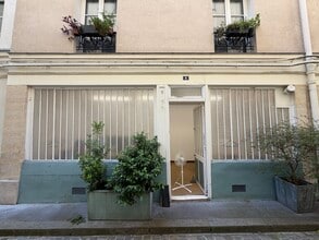 61 Rue Du Faubourg Saint-Denis, Paris for lease Interior Photo- Image 1 of 6