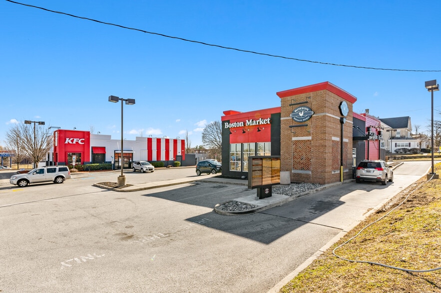 6242 Stenton Ave, Philadelphia, PA for lease - Building Photo - Image 2 of 10