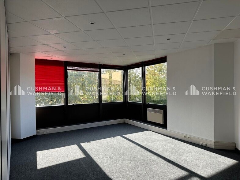 Office in Oberhausbergen for lease - Interior Photo - Image 3 of 13