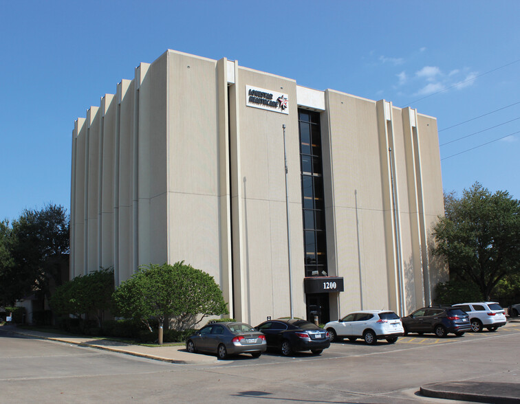 1200 Briarcrest Dr, Bryan, TX for lease - Building Photo - Image 1 of 12