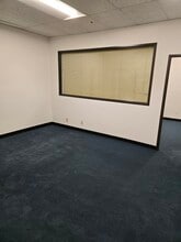 16360 Monterey Rd, Morgan Hill, CA à vendre Photo intérieure- Image 2 de 6