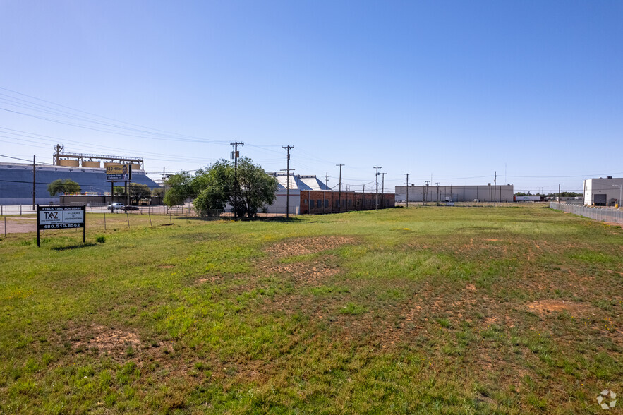 220 30th St, Lubbock, TX à louer - Photo du b timent - Image 3 de 11