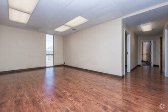 2901 Juan Tabo Blvd NE, Albuquerque, NM for lease Interior Photo- Image 1 of 3