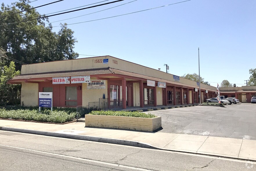 15022 Mulberry Dr, Whittier, CA à louer - Photo du bâtiment - Image 1 de 2