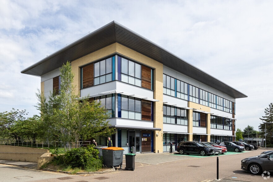 Galleon Blvd, Dartford for lease - Primary Photo - Image 1 of 2