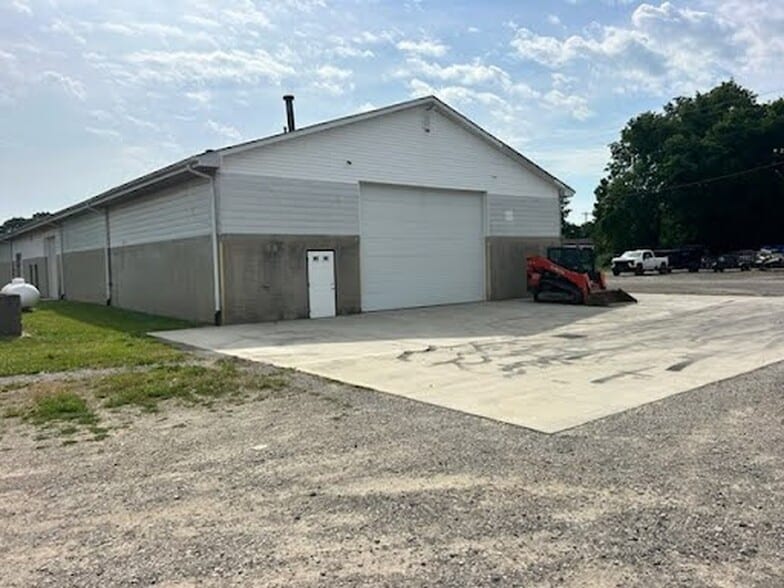 6950 Trenton Franklin Rd, Middletown, OH for sale - Building Photo - Image 2 of 25