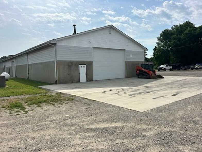 6950 Trenton Franklin Rd, Middletown, OH à vendre - Photo du bâtiment - Image 2 de 25