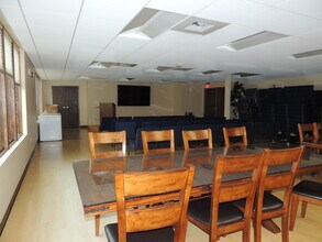 81 Whittier Hwy, Moultonborough, NH for lease Interior Photo- Image 2 of 12