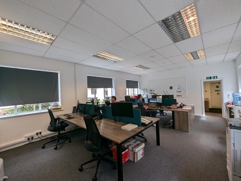 129 Cumberland Rd, Bristol for lease - Building Photo - Image 3 of 5