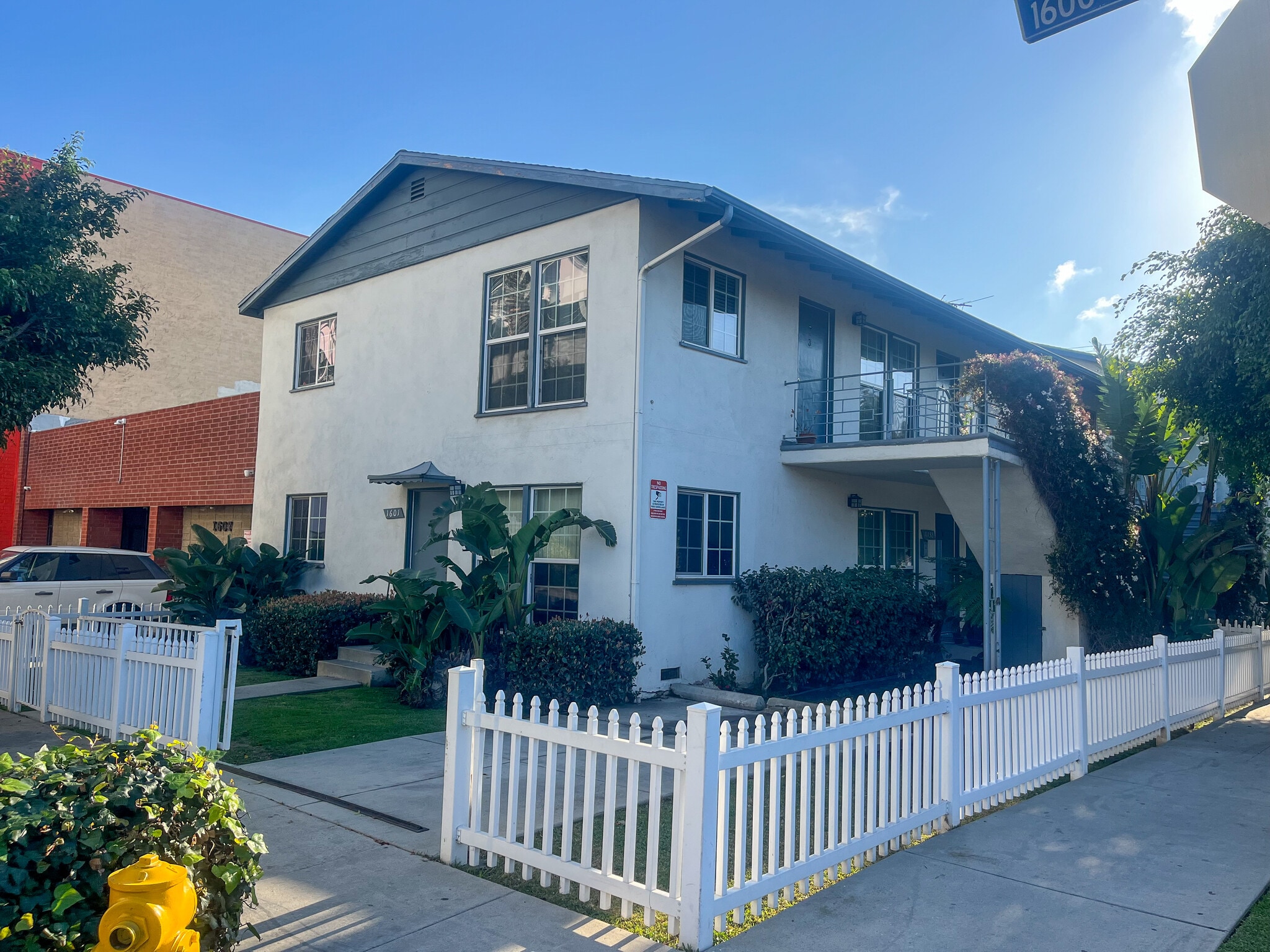 11158-11162 Massachusetts Ave, Los Angeles, CA à vendre Photo du bâtiment- Image 1 de 25