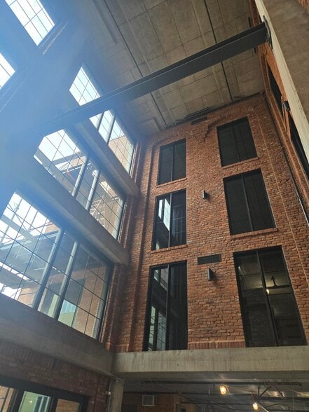 160 Rue King, Montréal, QC à louer - Hall d’entrée - Image 2 de 7