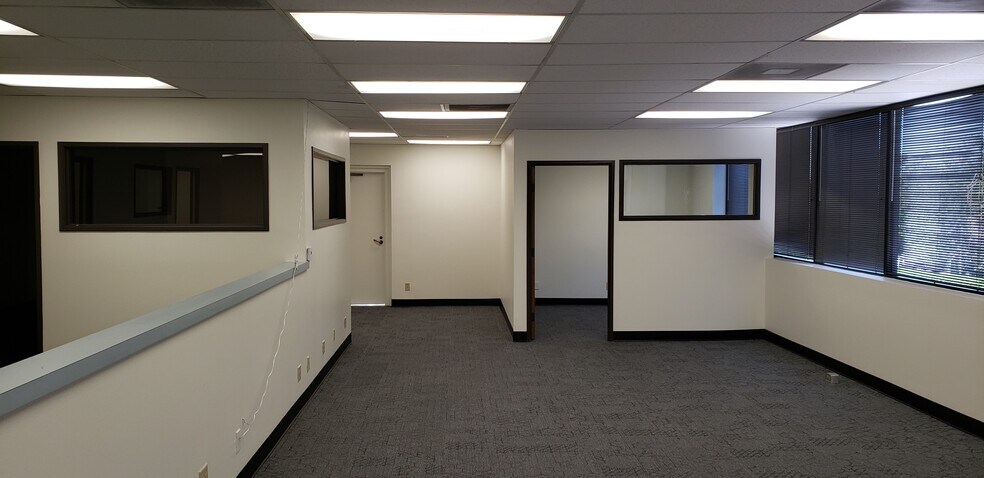 7141 Valjean Ave, Van Nuys, CA à louer - Photo intérieure - Image 2 de 11