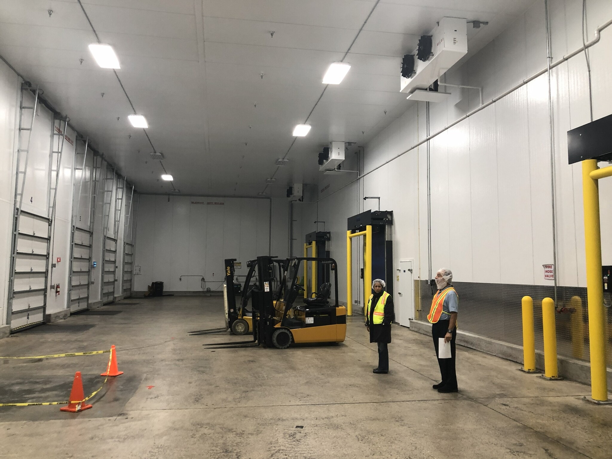 2323 NW 72nd Ave, Miami, FL for lease Interior Photo- Image 1 of 12