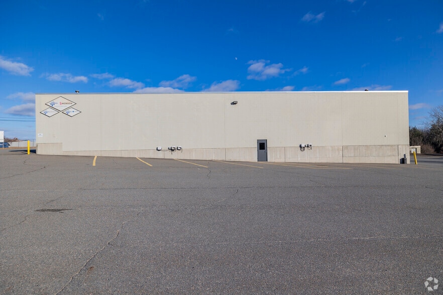 463-477 Lancaster St, Leominster, MA à vendre - Photo du bâtiment - Image 3 de 11