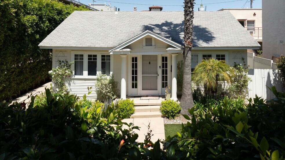 1047 9th St, Santa Monica, CA à vendre - Photo du bâtiment - Image 2 de 18