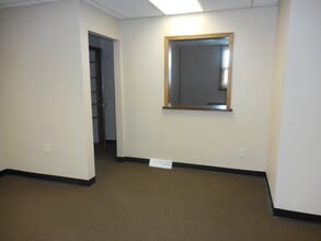 217 Wisconsin Ave, Waukesha, WI for lease Interior Photo- Image 1 of 8