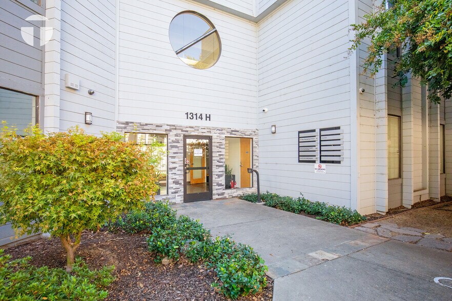 1314 H St, Sacramento, CA à louer - Photo du bâtiment - Image 3 de 12