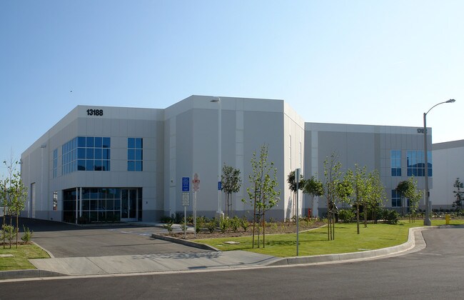 More details for 13188 Flores St, Santa Fe Springs, CA - Industrial for Lease