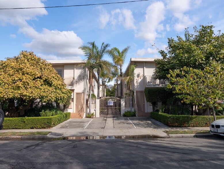3742-3750 S Bentley Ave, Los Angeles, CA à vendre - Photo du bâtiment - Image 1 de 6