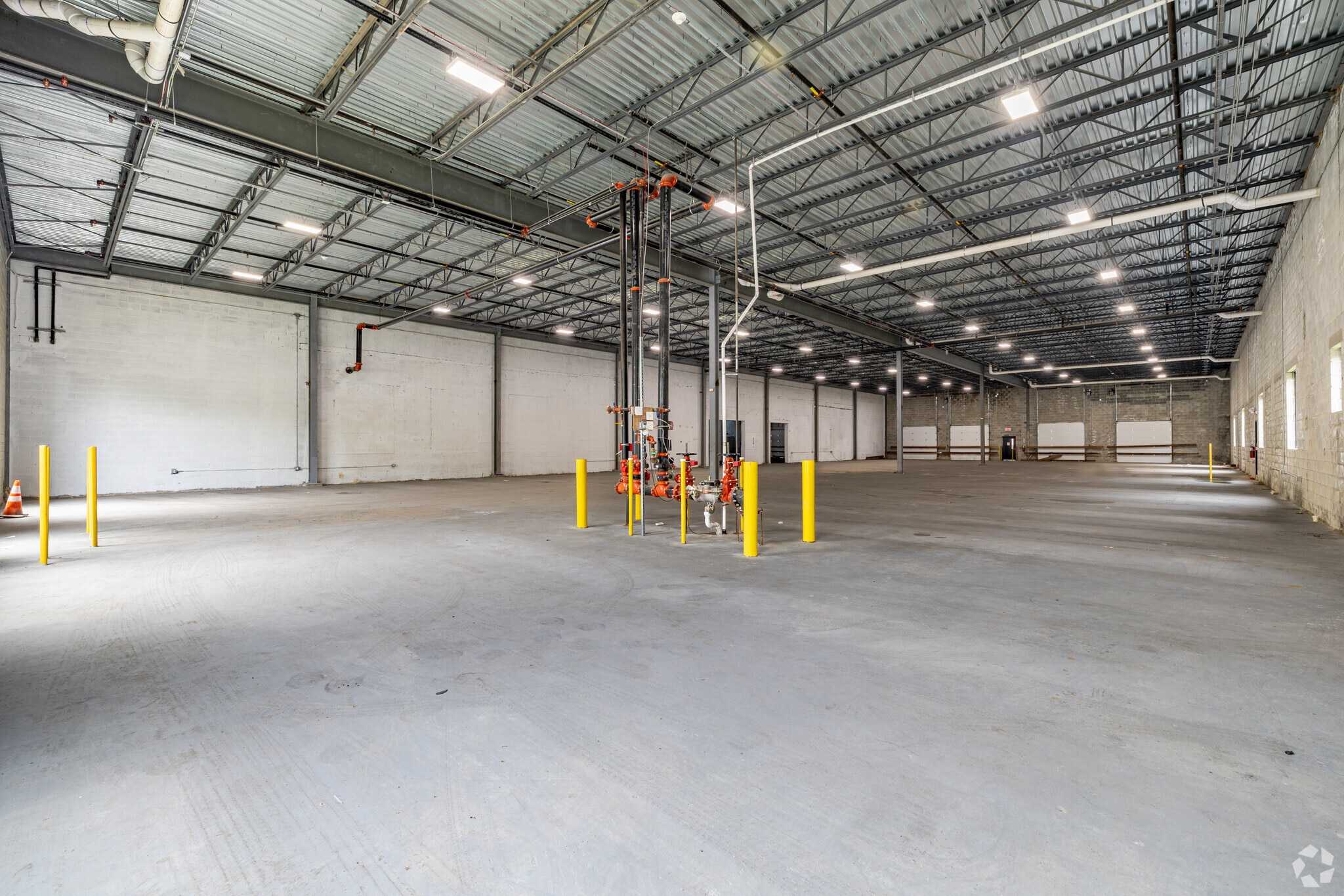 41 Bancker St, Englewood, NJ for lease Interior Photo- Image 1 of 8