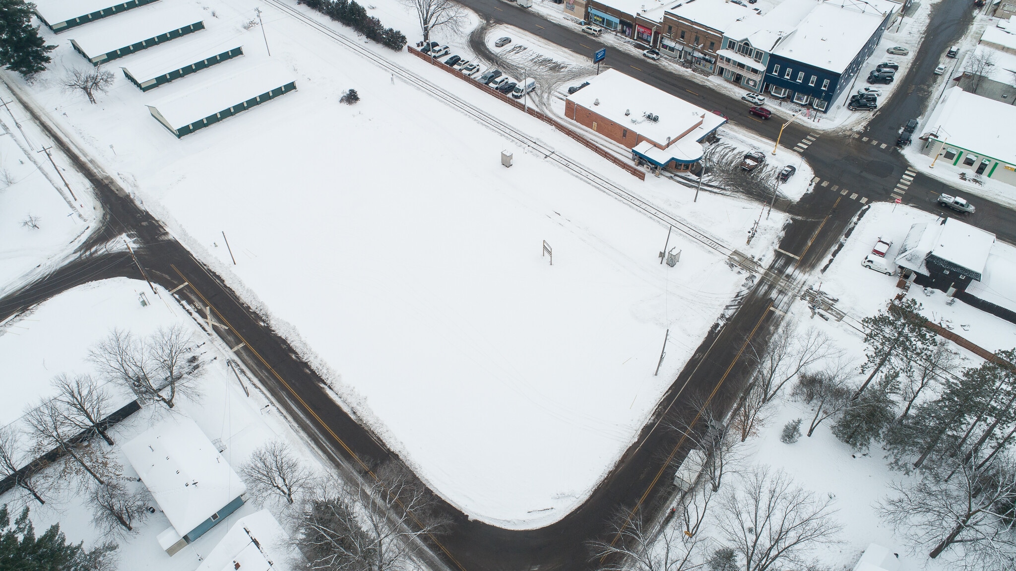 1xx Central Dr, Braham, MN for sale Primary Photo- Image 1 of 13