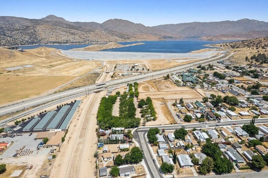 6950 Lake Isabella Blvd, Mountain Mesa, CA for sale - Building Photo - Image 2 of 7