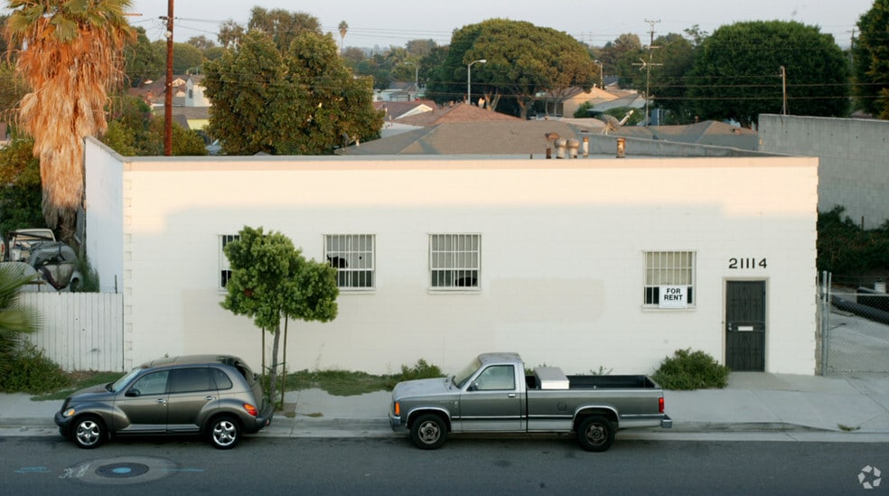 21114 S Alameda St, Carson, CA for sale - Primary Photo - Image 2 of 4