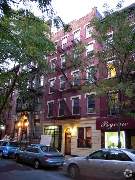 433 E 9th St, New York, NY for lease - Building Photo - Image 1 of 9