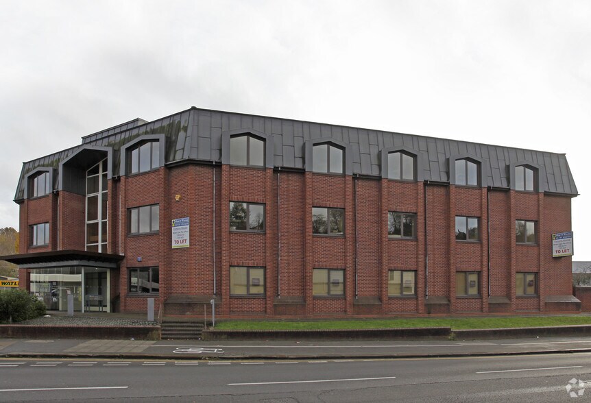 Brighton Rd, Redhill à louer - Photo du bâtiment - Image 2 de 3