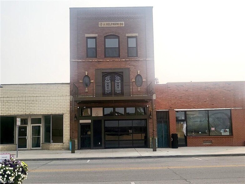 822 Broadway, Lorain, OH for sale - Building Photo - Image 2 of 18