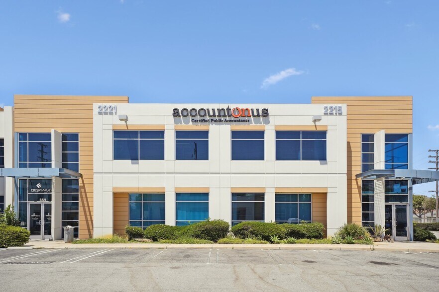 2215-2221 W 190th St, Torrance, CA à louer - Photo principale - Image 1 de 16