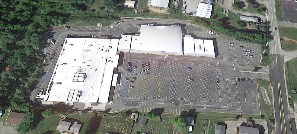 120 Plaza Ln, Wellsboro, PA for lease - Primary Photo - Image 3 of 3