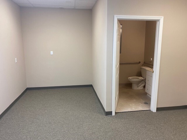 231-239 Fox Hill Rd, Saint Charles, MO for lease - Interior Photo - Image 2 of 6