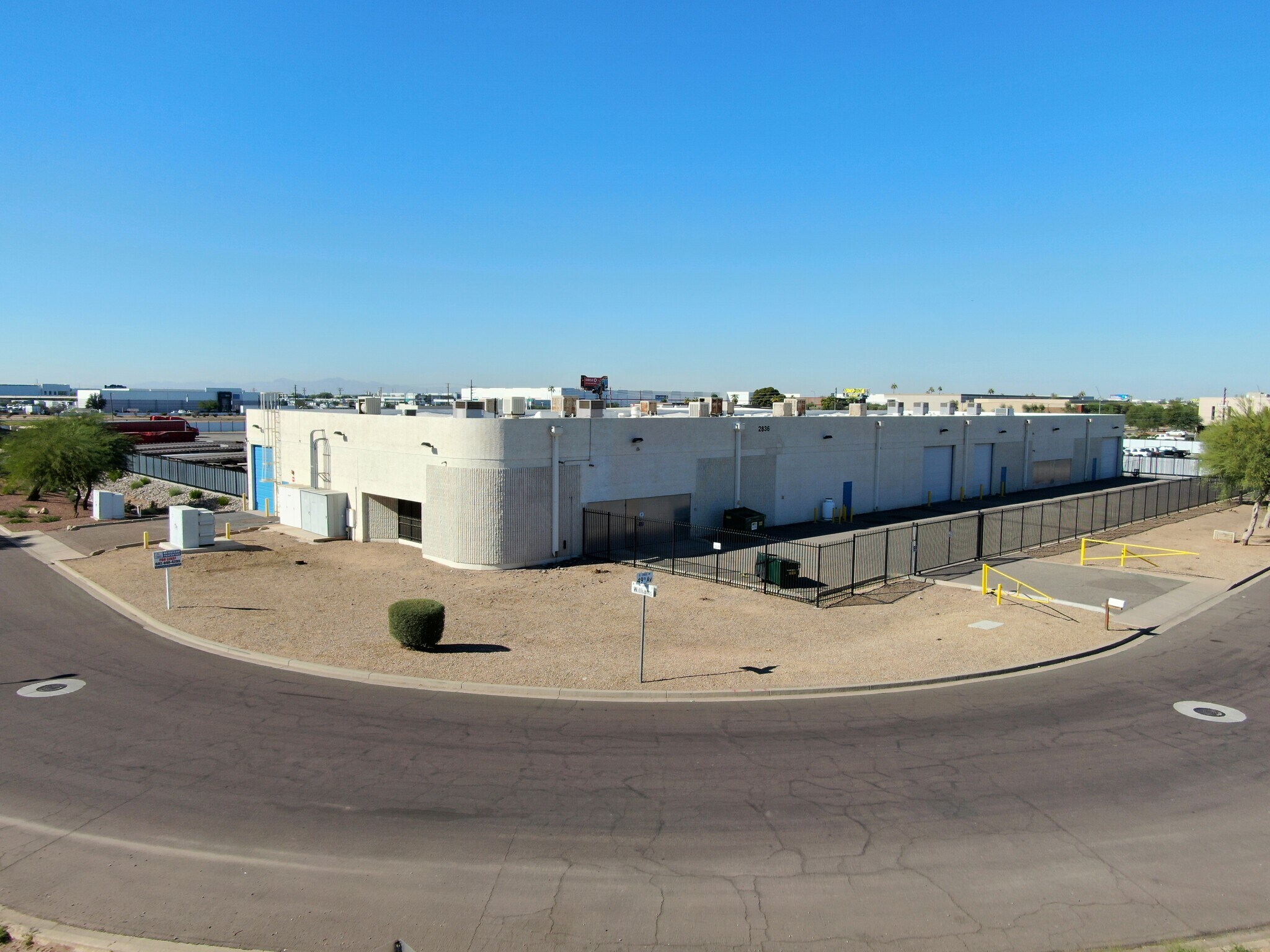 2836 S 49th Ave, Phoenix, AZ à vendre Photo du bâtiment- Image 1 de 5