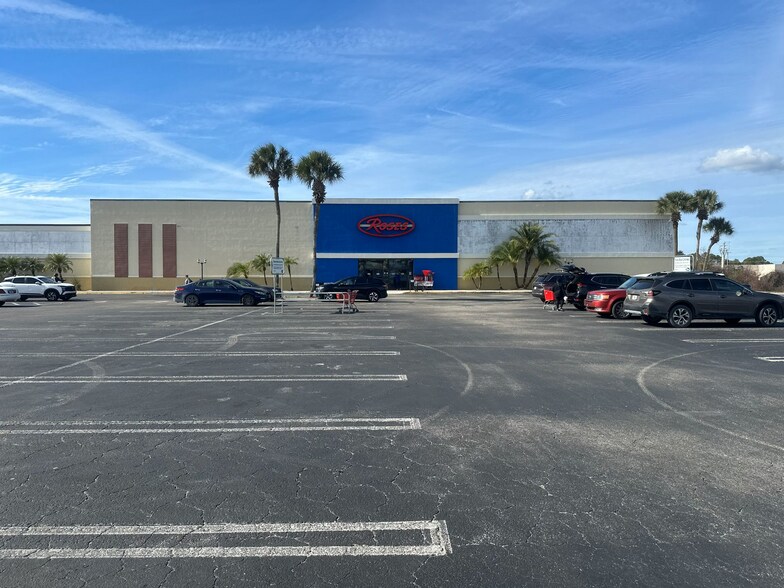 400 S State Road 19, Palatka, FL à louer - Photo du bâtiment - Image 3 de 8